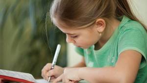 как научить ребенка держать правильно ручку