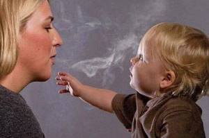 кормящая мать курит влияние на ребенка
