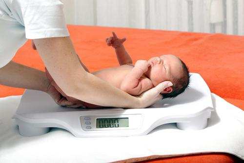 норма прибавки веса у младенцев