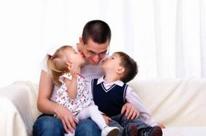 как принять ребенка от первого брака мужа